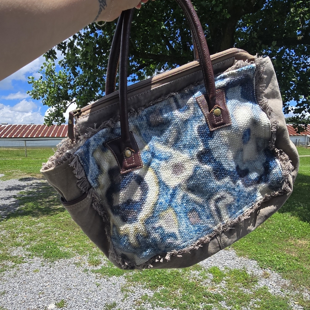 Myra Bag